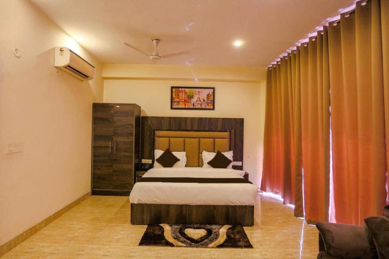 نيودلهي Hotel Swan Suite Near Delhi Airport المظهر الخارجي الصورة